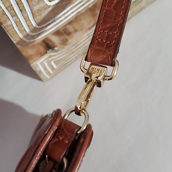 🏷Brand New Nine West Clutch - Picture 3 of 8